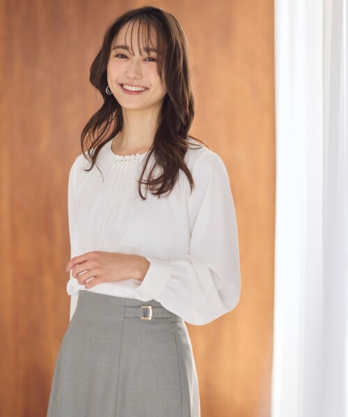ANY SIS(エニィスィス)の「【洗える】フロントパール調 ブラウス(シャツ/ブラウス・レディース・ホワイト系/ライトグリーン系/ネイビー系・2)」の6枚目の写真