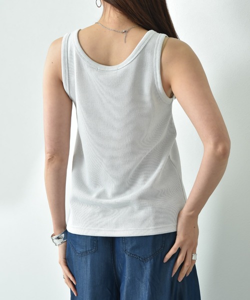 INTERPLANET（インタープラネット）の「ラメテレコタンク（タンクトップ・レディース・オフホワイト/グレイッシュブルー/ブラック・FREE）」の9枚目の写真