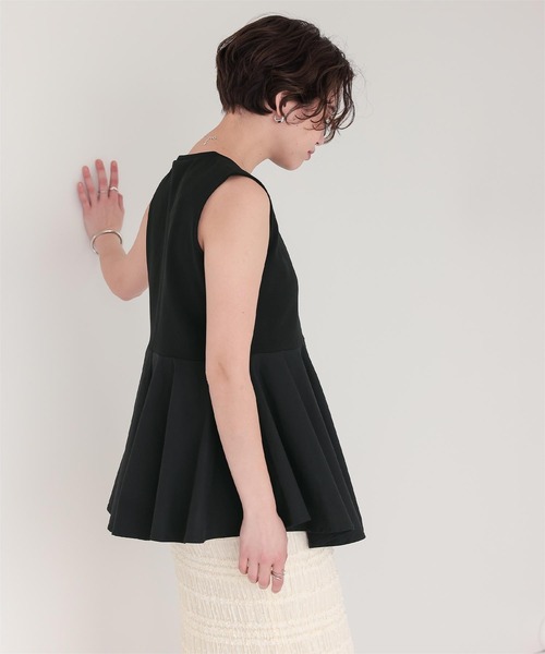 titivate(ティティベイト)の「ペプラムフレアドッキングトップス(Tシャツ/カットソー・レディース・ライトグリーン/ネイビー/ブラック/オフホワイト・S/M/L)」の12枚目の写真