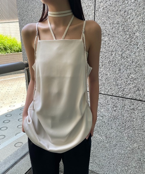 AIC.(エーアイシー)の「ロングストラップサテンタックキャミソール(キャミソール・レディース・アイボリー/ダークグレー/イエロー・FREE)」の2枚目の写真