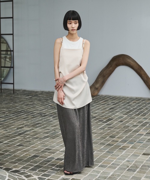 AIC.(エーアイシー)の「ロングストラップサテンタックキャミソール(キャミソール・レディース・アイボリー/ダークグレー/イエロー・FREE)」の15枚目の写真