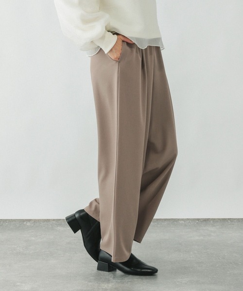 GLOBAL WORK（グローバルワーク）の「リラックススマートギャザーパンツ/253475（その他パンツ・レディース・ライトブラウン/チャコール/ライトグレー・SMALL/MEDIUM/LARGE）」の15枚目の写真