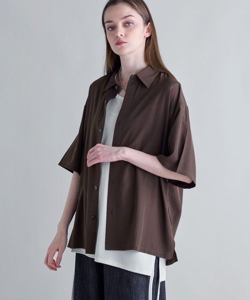 SOCCE(ソーシー)の「ルーズシルエットシルクライクドレープハーフスリーブシャツ(シャツ/ブラウス・メンズ・ブルー/ブラウン/チャコール・S/M/L/XL)」の15枚目の写真