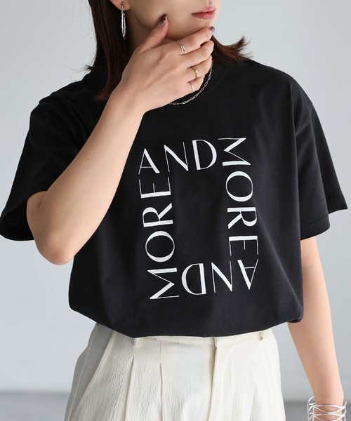 Riberry(リベリー)の「スクエアロゴプリント半袖Tシャツ(Tシャツ/カットソー・レディース・ブラック×ホワイト/ホワイト×ブラック/ホワイト×シルバー/グレー系・FREE)」の19枚目の写真