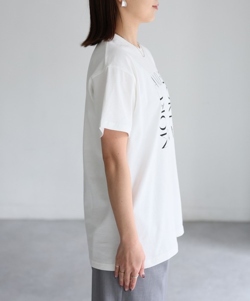 Riberry(リベリー)の「スクエアロゴプリント半袖Tシャツ(Tシャツ/カットソー・レディース・ブラック×ホワイト/ホワイト×ブラック/ホワイト×シルバー/グレー系・FREE)」の11枚目の写真