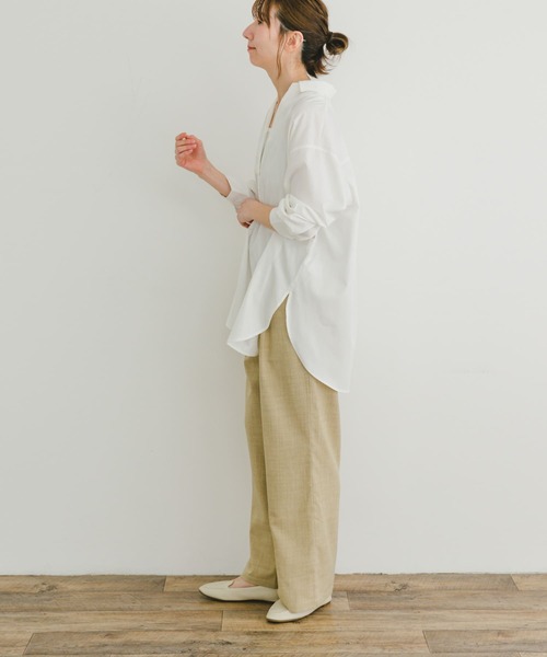 ITEMS URBANRESEARCH(アイテムズ アーバンリサーチ)の「バックスリットスキッパーシャツ(シャツ/ブラウス・レディース・ホワイト/ライトベージュ/ネイビー・FREE)」の19枚目の写真