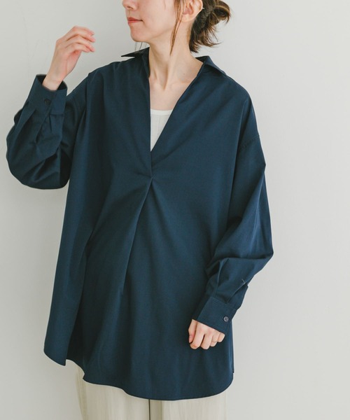 ITEMS URBANRESEARCH(アイテムズ アーバンリサーチ)の「バックスリットスキッパーシャツ(シャツ/ブラウス・レディース・ホワイト/ライトベージュ/ネイビー・FREE)」の21枚目の写真