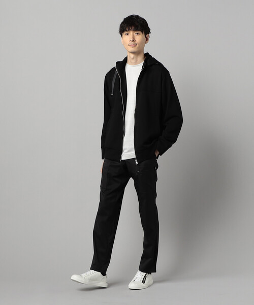 COMME CA MEN（コムサメン）の「エアリークッションナイロンジャージー フーディーブルゾン（パーカー・メンズ・チャコールグレー/ブラック・M/L）」の4枚目の写真