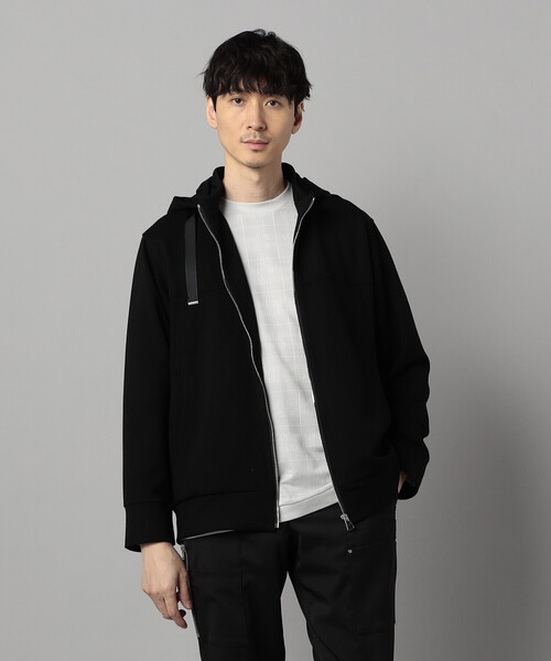 COMME CA MEN（コムサメン）の「エアリークッションナイロンジャージー フーディーブルゾン（パーカー・メンズ・チャコールグレー/ブラック・M/L）」の7枚目の写真