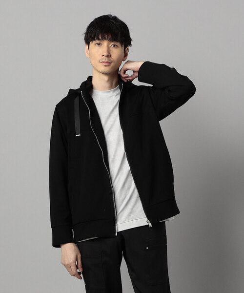 COMME CA MEN（コムサメン）の「エアリークッションナイロンジャージー フーディーブルゾン（パーカー・メンズ・チャコールグレー/ブラック・M/L）」の8枚目の写真