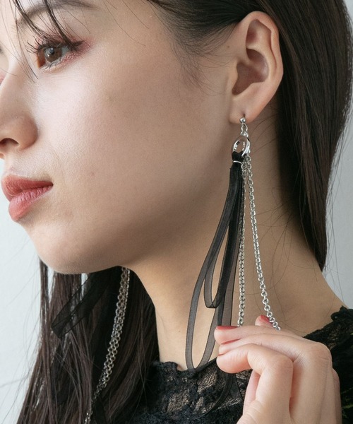 HARE（ハレ）の「チュールリボンピアス(HARE)（ピアス（両耳用）・レディース・ブラック/ライトグレー・FREE）」の2枚目の写真