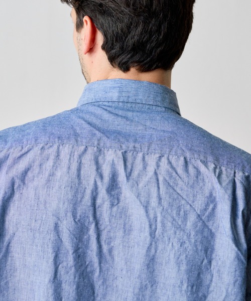 COLONY 2139（コロニートゥーワンスリーナイン）の「先染めシャンブレーレギュラーカラーシャツ（シャツ/ブラウス・メンズ・サックスブルー/ネイビー/グレー・SMALL/LARGE/MEDIUM）」の21枚目の写真