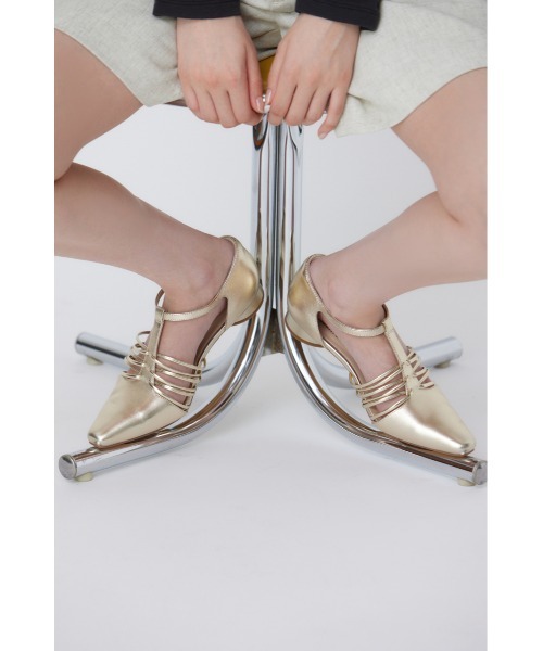 STACCATO(スタッカート)の「Tストラップフィッシュボーンシューズ(サンダル・レディース・ゴールド/ブラック・22.5cm/23cm/24.5cm/24cm/23.5cm)」の14枚目の写真