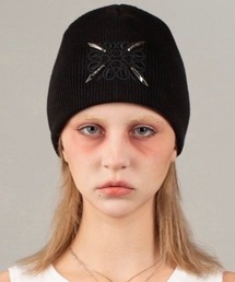 E RIN AI E | 韓国ブランド E RIN AI E オリンアイ CUPID ニット帽 ニットキャップ ビーニー ロゴニット帽 ロゴビーニー メタルロゴビーニー 刺しゅうロゴビーニー 深め 帽子 韓国ファッション 韓国ストリート ストリートファッション(ニットキャップ/ビーニー)