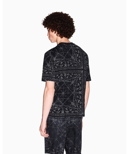 ARMANI EXCHANGE（アルマーニエクスチェンジ）の「【A|X アルマーニ エクスチェンジ】ペイズリープリント 半袖クルーネックTシャツ/REGULAR+（EC限定カラー含）（Tシャツ/カットソー・メンズ・ホワイト/ブラック系1・SMALL/X-LARGE/X-SMALL/LARGE/MEDIUM/XX-LARGE）」の6枚目の写真