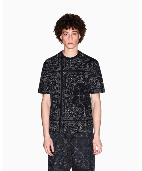 ARMANI EXCHANGE（アルマーニエクスチェンジ）の「【A|X アルマーニ エクスチェンジ】ペイズリープリント 半袖クルーネックTシャツ/REGULAR+（EC限定カラー含）（Tシャツ/カットソー・メンズ・ホワイト/ブラック系1・SMALL/X-LARGE/X-SMALL/LARGE/MEDIUM/XX-LARGE）」の13枚目の写真