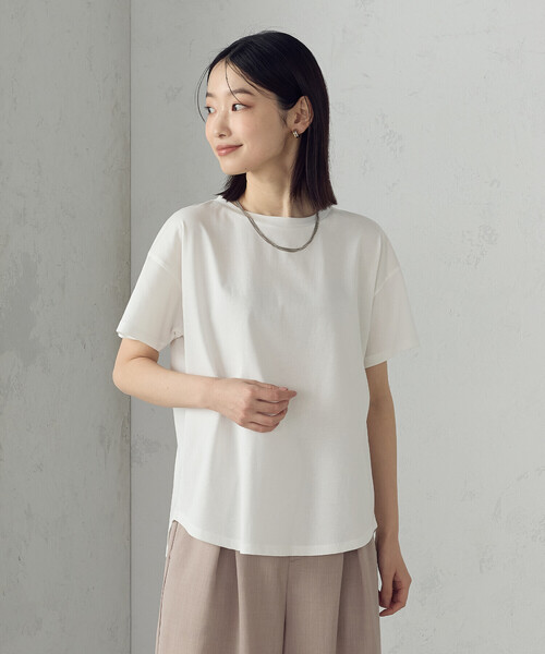 COMME CA ISM(コムサイズム)の「【接触冷感】バックタックTシャツ(Tシャツ/カットソー・レディース・ブルー/ブラック/ホワイト・LARGE/MEDIUM)」の8枚目の写真