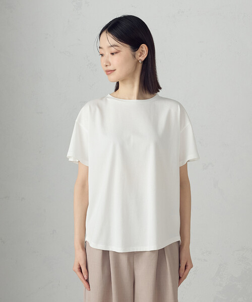 COMME CA ISM(コムサイズム)の「【接触冷感】バックタックTシャツ(Tシャツ/カットソー・レディース・ブルー/ブラック/ホワイト・LARGE/MEDIUM)」の14枚目の写真
