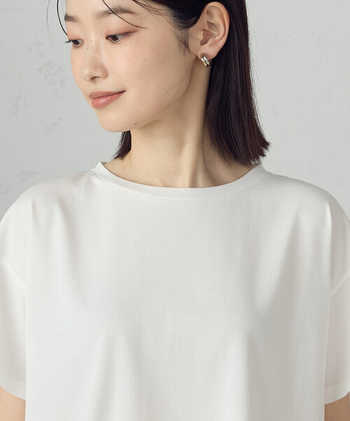 COMME CA ISM(コムサイズム)の「【接触冷感】バックタックTシャツ(Tシャツ/カットソー・レディース・ブルー/ブラック/ホワイト・LARGE/MEDIUM)」の17枚目の写真