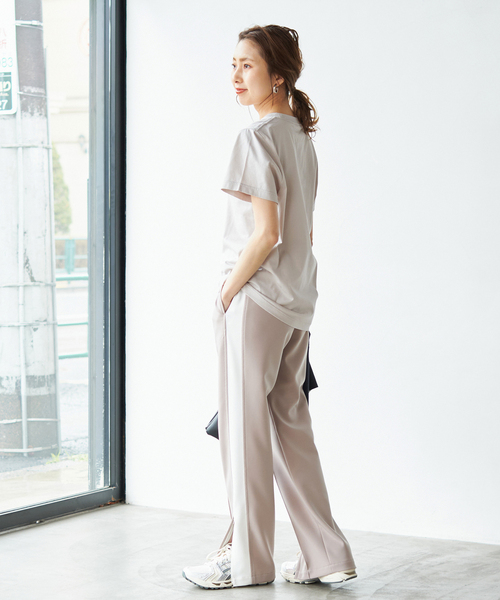 Spick & Span（スピックアンドスパン）の「《追加》ファインコットンTシャツ（Tシャツ/カットソー・レディース・ブラック/ライトグレー/ホワイト/ブラウン・FREE）」の14枚目の写真