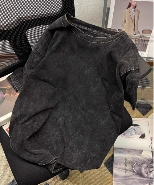 NEW GENTLEMAN(ニュージェントルマン)の「ブラックアウト ピグメント加工 オーバーサイズT(Tシャツ/カットソー・メンズ・ブラック/グレイッシュベージュ/オリーブ/グレー/ネイビー/パープル/ブラウン/ピンク・L/M/XL)」の11枚目の写真