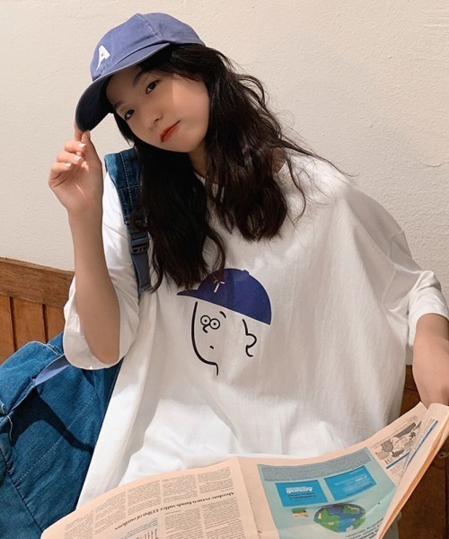 LETee(レティー)の「CAPボーイプリントティーシャツ(Tシャツ/カットソー・レディース・ブラック/ホワイト・FREE)」の3枚目の写真