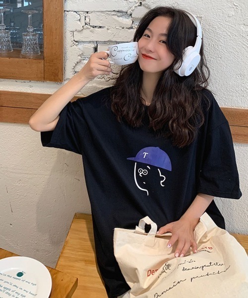 LETee(レティー)の「CAPボーイプリントティーシャツ(Tシャツ/カットソー・レディース・ブラック/ホワイト・FREE)」の7枚目の写真