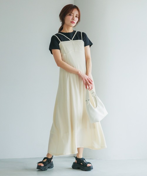 mysty woman（ミスティウーマン）の「テクスチャーキャミワンピース 497429（ワンピース・レディース・アイボリー/ブラック/その他・FREE）」の9枚目の写真