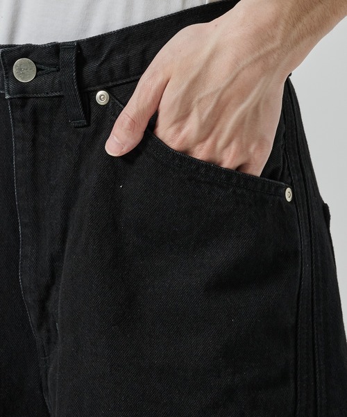 NVRFRGT（ネヴァーフォーゲット）の「別注 3D TWISTED JORTS（デニムパンツ・メンズ・ブラック/インディゴブルー・1/2）」の10枚目の写真