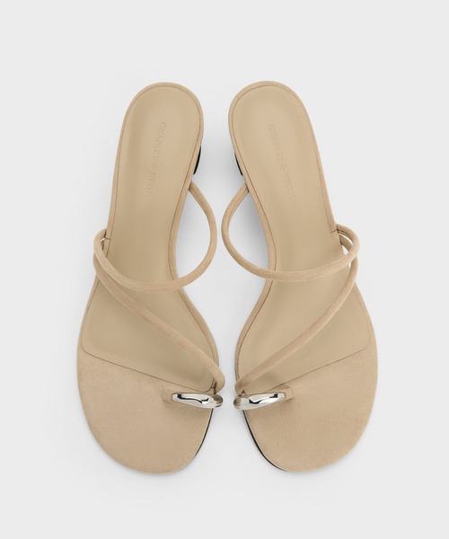 CHARLES & KEITH(チャールズ & キース)の「Raina レイナ メタリックアクセント ストラッピートゥリングヒールサンダル(サンダル・レディース・オフホワイト/ブラック/その他3/グレイッシュベージュ・22.5cm/23cm/23.5cm/24.5cm/25cm/25.5cm/26.5cm/22cm)」の1枚目の写真