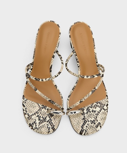 CHARLES & KEITH(チャールズ & キース)の「Raina レイナ メタリックアクセント ストラッピートゥリングヒールサンダル(サンダル・レディース・オフホワイト/ブラック/その他3/グレイッシュベージュ・22.5cm/23cm/23.5cm/24.5cm/25cm/25.5cm/26.5cm/22cm)」の20枚目の写真