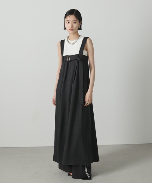 AIC.（エーアイシー）の「ベルトデザインロングジャンスカ（ジャンパースカート・レディース・ブラック/グレイッシュベージュ・FREE）」の3枚目の写真