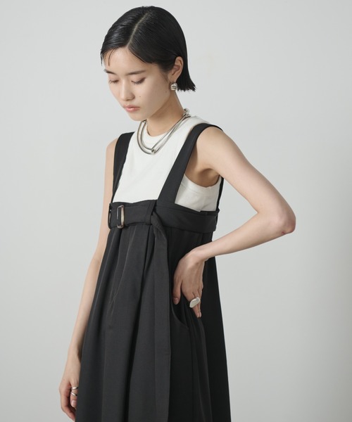 AIC.（エーアイシー）の「ベルトデザインロングジャンスカ（ジャンパースカート・レディース・ブラック/グレイッシュベージュ・FREE）」の14枚目の写真