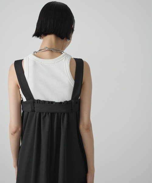 AIC.（エーアイシー）の「ベルトデザインロングジャンスカ（ジャンパースカート・レディース・ブラック/グレイッシュベージュ・FREE）」の17枚目の写真