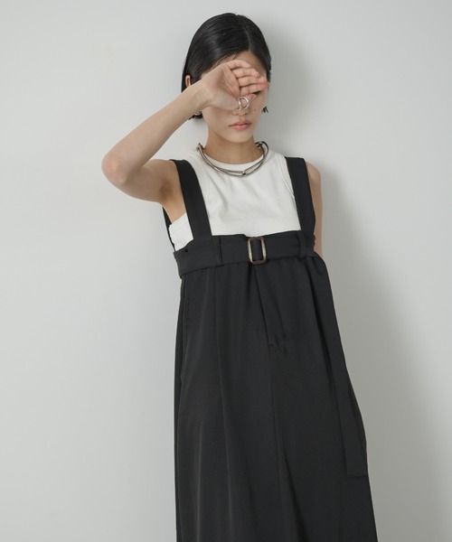 AIC.（エーアイシー）の「ベルトデザインロングジャンスカ（ジャンパースカート・レディース・ブラック/グレイッシュベージュ・FREE）」の16枚目の写真