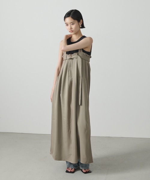 AIC.（エーアイシー）の「ベルトデザインロングジャンスカ（ジャンパースカート・レディース・ブラック/グレイッシュベージュ・FREE）」の20枚目の写真