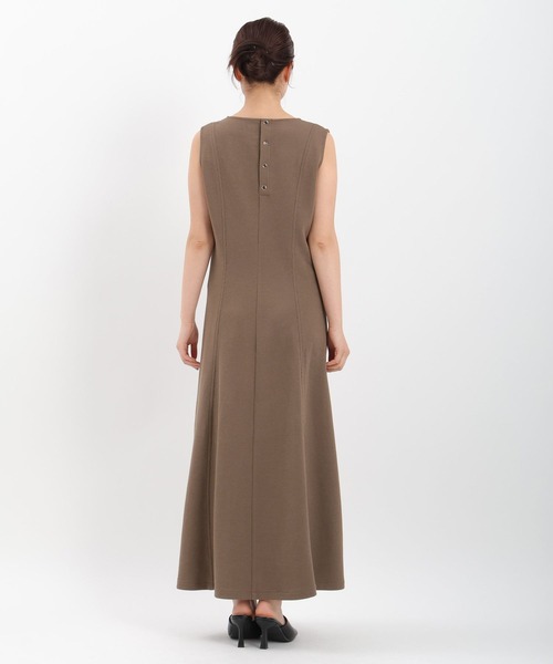 Andemiu（アンデミュウ）の「カットノースリーブワンピース572030（ワンピース・レディース・グレー/モカ/ブラック・FREE）」の15枚目の写真