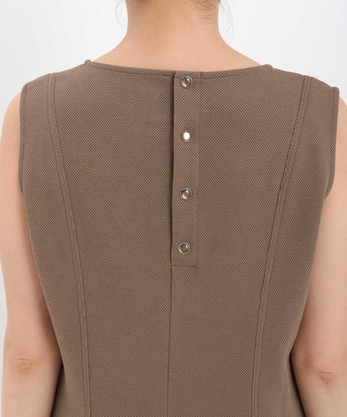 Andemiu（アンデミュウ）の「カットノースリーブワンピース572030（ワンピース・レディース・グレー/モカ/ブラック・FREE）」の19枚目の写真