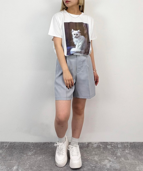 NICOLE CLUB(ニコル クラブ)の「フレンチスリーブ猫Tシャツ(Tシャツ/カットソー・レディース・チャコール/オフホワイト/ホワイト×グレー・FREE)」の4枚目の写真