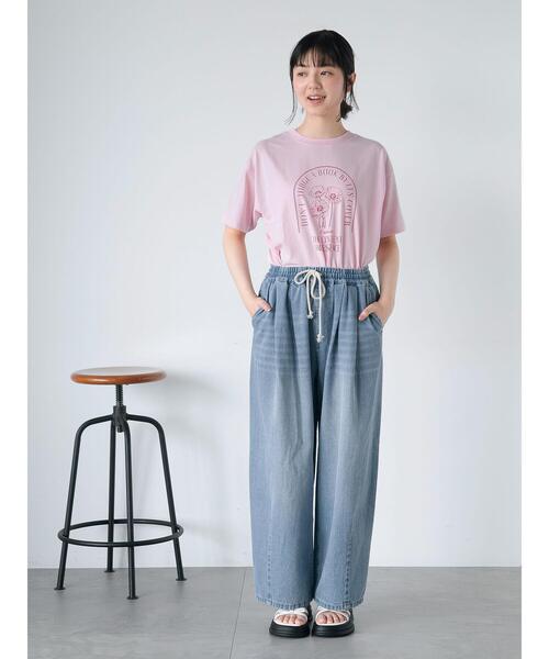 ehka sopo(エヘカソポ)の「花プリントTシャツ(Tシャツ/カットソー・レディース・ピンク/ブラック/オフホワイト/キナリ・F)」の8枚目の写真