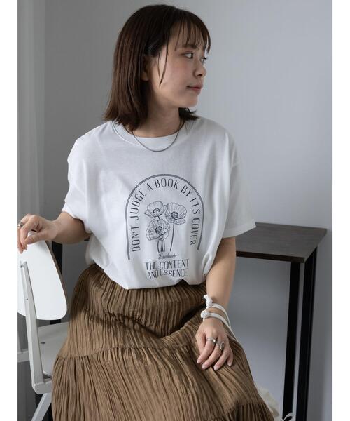 ehka sopo(エヘカソポ)の「花プリントTシャツ(Tシャツ/カットソー・レディース・ピンク/ブラック/オフホワイト/キナリ・F)」の19枚目の写真