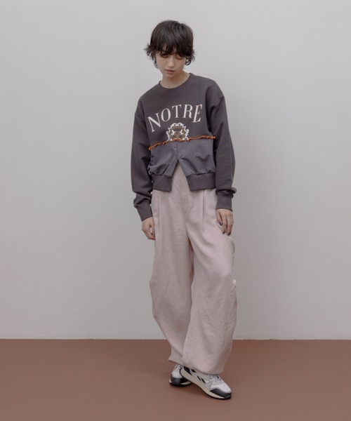 Eimee Law（エイミーロウ）の「リメイクロゴ ファスナースリット トップス（Tシャツ/カットソー・レディース・グレー/スミクロ/アイボリー・FREE）」の9枚目の写真