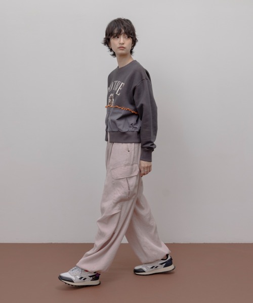 Eimee Law（エイミーロウ）の「リメイクロゴ ファスナースリット トップス（Tシャツ/カットソー・レディース・グレー/スミクロ/アイボリー・FREE）」の10枚目の写真