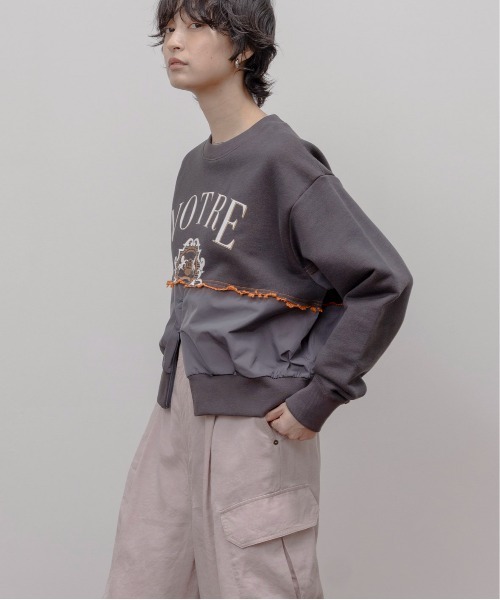 Eimee Law（エイミーロウ）の「リメイクロゴ ファスナースリット トップス（Tシャツ/カットソー・レディース・グレー/スミクロ/アイボリー・FREE）」の14枚目の写真