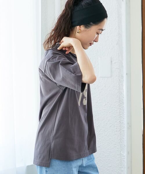le.coeur blanc(ルクールブラン)の「ナンバリングハーフスリーブTシャツ(Tシャツ/カットソー・レディース・オフホワイト/ダークグレー/アイボリー・38)」の6枚目の写真