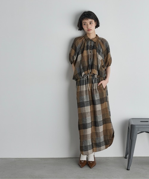 THE YOn(ザヨン)の「バルーンヘムドルマンスリーブクロップドシャツ(シャツ/ブラウス・レディース・ブラック/アイボリー/チェック・FREE)」の17枚目の写真