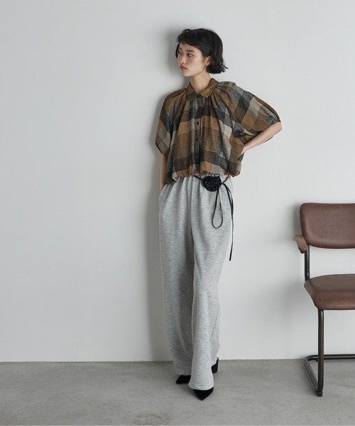 THE YOn(ザヨン)の「バルーンヘムドルマンスリーブクロップドシャツ(シャツ/ブラウス・レディース・ブラック/アイボリー/チェック・FREE)」の12枚目の写真