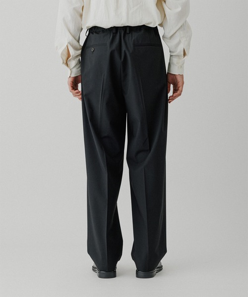 ADAM ET ROPE'（アダムエロペ）の「ワイドテーパード ルームスラックス / セットアップ対応（スラックス・メンズ・ブラック/ダークブラウン/ブラウン系その他3・L/M/S）」の6枚目の写真