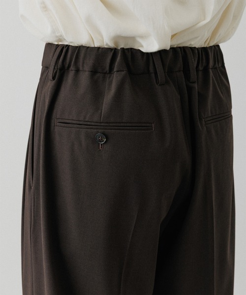 ADAM ET ROPE'（アダムエロペ）の「ワイドテーパード ルームスラックス / セットアップ対応（スラックス・メンズ・ブラック/ダークブラウン/ブラウン系その他3・L/M/S）」の15枚目の写真