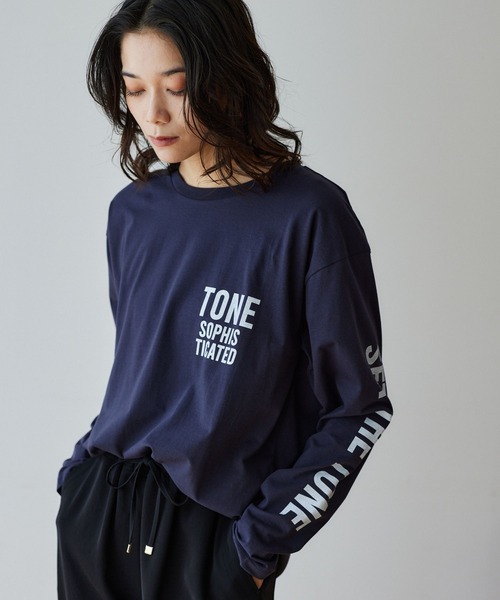 BARNYARDSTORM(バンヤードストーム)の「BARNYARDSTORM / TONEロゴロンT / 吸水速乾・マシンウォッシャブル(Tシャツ/カットソー・レディース・ホワイト/ネイビー・FREE)」の2枚目の写真